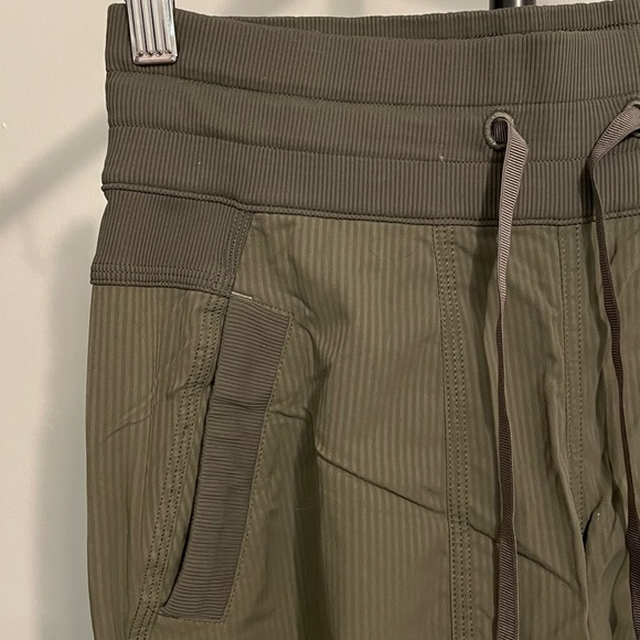 Lululemon unlined dance studio pant - Picture 4 of 4